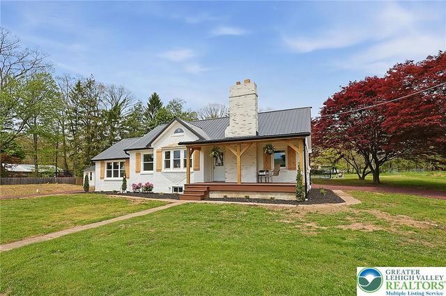 121 Ben Titus Road, Rush Twp, PA 18252