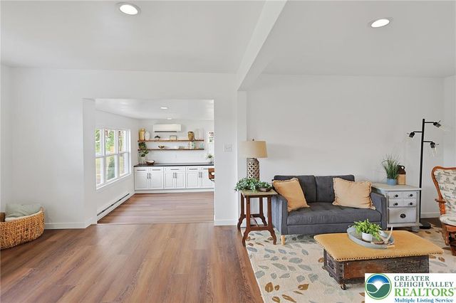121 Ben Titus Road, Rush Twp, PA 18252