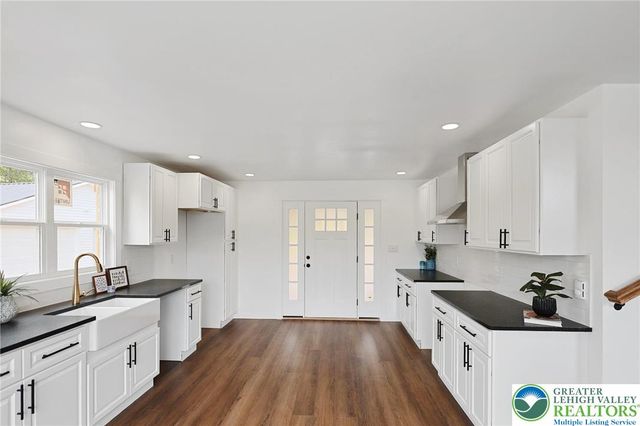 121 Ben Titus Road, Rush Twp, PA 18252