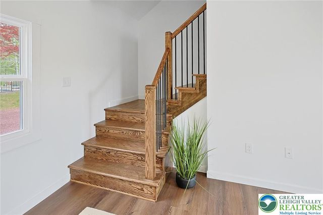121 Ben Titus Road, Rush Twp, PA 18252