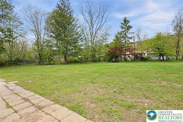 121 Ben Titus Road, Rush Twp, PA 18252