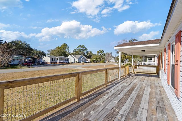 1761 Kittrell Drive SW, Ocean Isle Beach, NC 28469