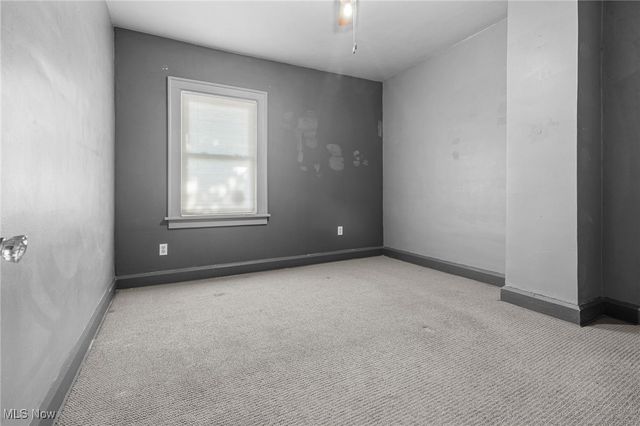 10326 Thrush Avenue, Cleveland, OH 44111