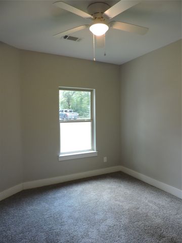 210 Holiday Drive, Gun Barrel City, TX 75156