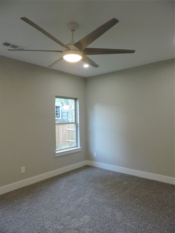 210 Holiday Drive, Gun Barrel City, TX 75156
