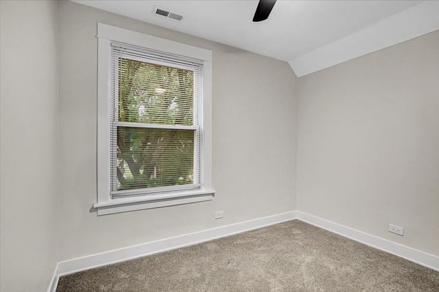5465 W Cortez Street, Chicago, IL 60651