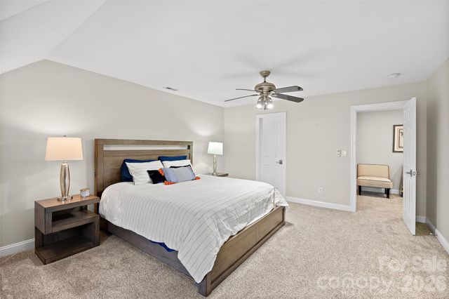 3112 Ethereal Lane, Charlotte, NC 28226