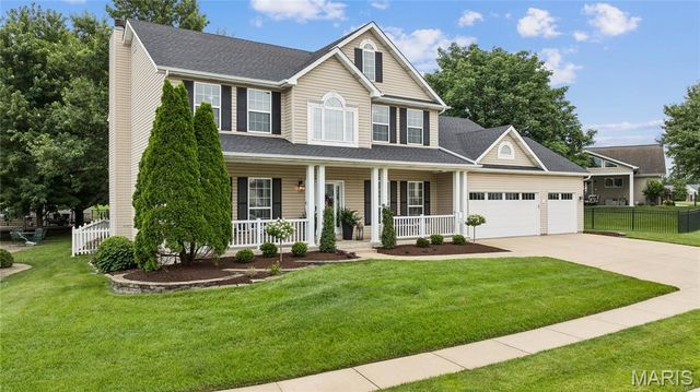 510 Quarterhorse Trail, St Peters, MO 63376