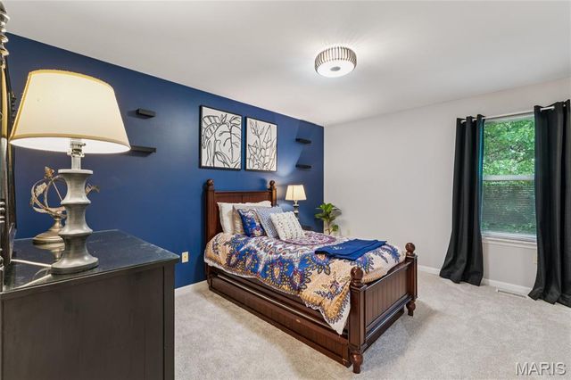 510 Quarterhorse Trail, St Peters, MO 63376