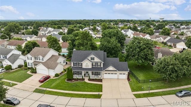 510 Quarterhorse Trail, St Peters, MO 63376