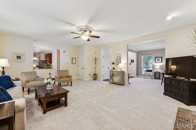 510 Quarterhorse Trail, St Peters, MO 63376
