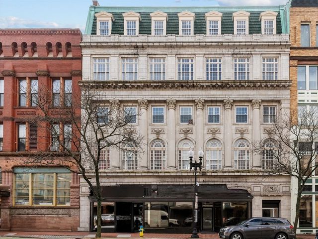 280 Essex Street 304, Lawrence, MA 01840