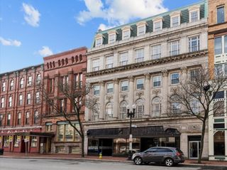 280 Essex Street 304, Lawrence, MA 01840