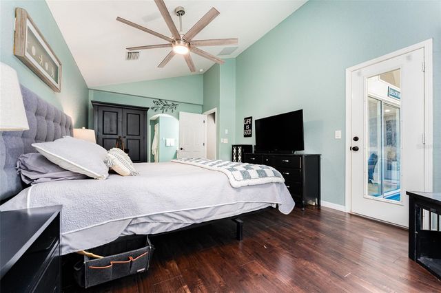 9060 PINEBREEZE DRIVE, Riverview, FL 33578