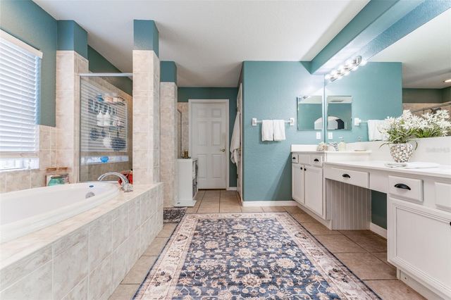 9060 PINEBREEZE DRIVE, Riverview, FL 33578