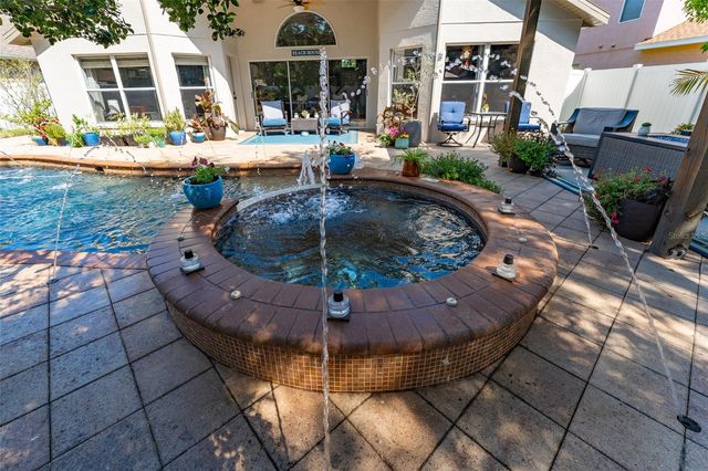 9060 PINEBREEZE DRIVE, Riverview, FL 33578