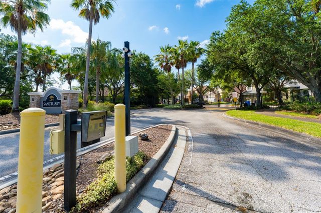 9060 PINEBREEZE DRIVE, Riverview, FL 33578