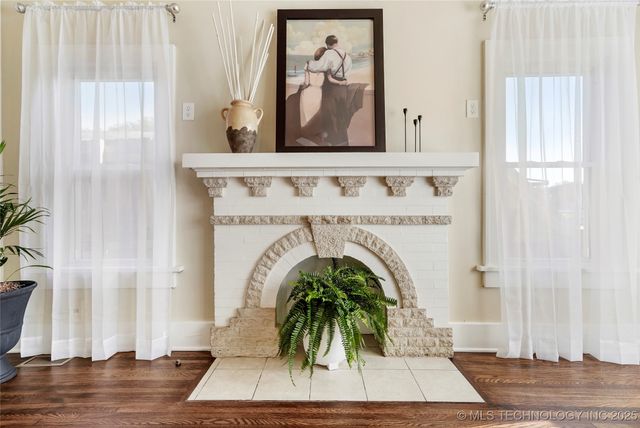 212 S Phoenix Avenue, Tulsa, OK 74127