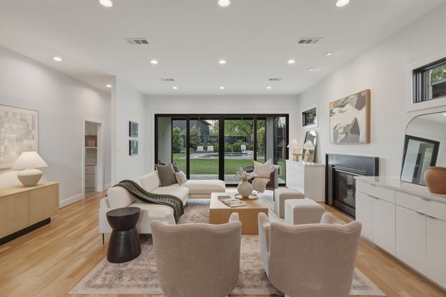 7340 Syracuse Drive, Dallas, TX 75214
