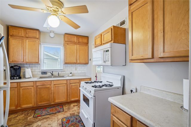 515 SW Southlawn Drive, Ankeny, IA 50023