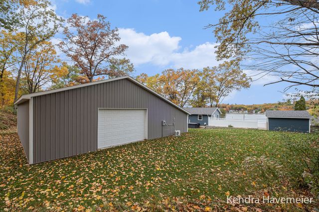 8420 Je Ne Be Drive Ne, Courtland Twp, MI 49341