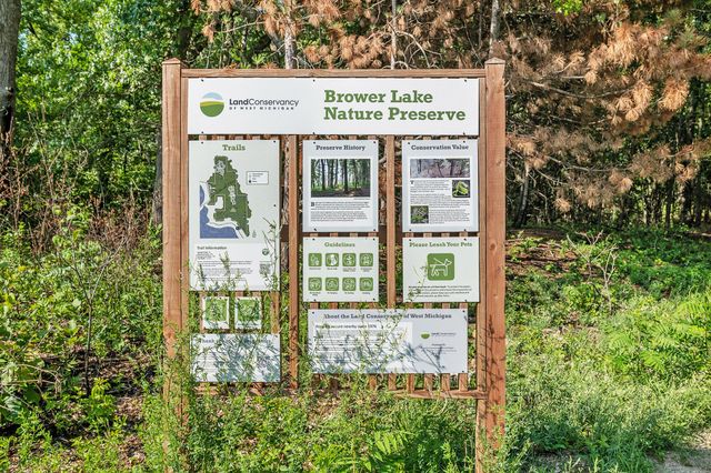 8420 Je Ne Be Drive Ne, Courtland Twp, MI 49341