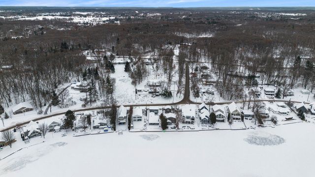 8420 Je Ne Be Drive Ne, Courtland Twp, MI 49341