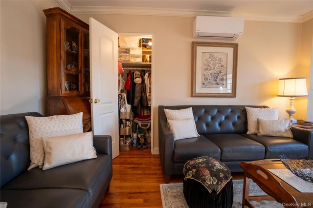 252-42 60 Avenue 595, Little Neck, NY 11362