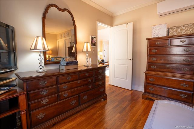 252-42 60 Avenue 595, Little Neck, NY 11362