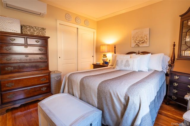 252-42 60 Avenue 595, Little Neck, NY 11362