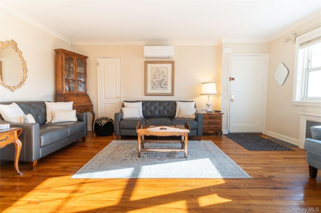 252-42 60 Avenue 595, Little Neck, NY 11362