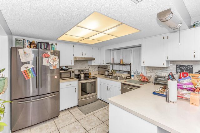 1186 AZORA DRIVE, Deltona, FL 32725