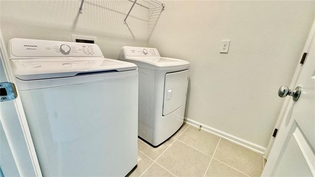 319 SOL VISTA DRIVE, Dundee, FL 33838