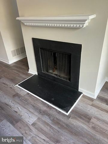 402 GREGORYS WAY, Voorhees, NJ 08043