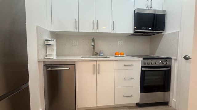 2600 N Flagler Drive 313, West Palm Beach, FL 33407