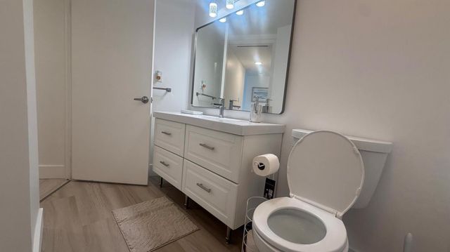 2600 N Flagler Drive 313, West Palm Beach, FL 33407