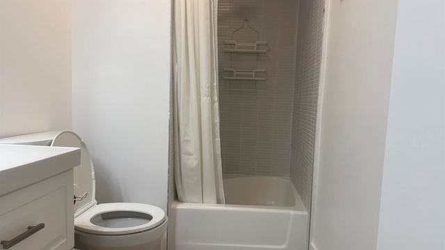 2600 N Flagler Drive 313, West Palm Beach, FL 33407