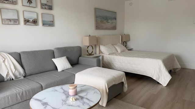 2600 N Flagler Drive 313, West Palm Beach, FL 33407