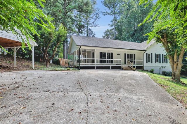 424 Sherwood Drive, Woodstock, GA 30188