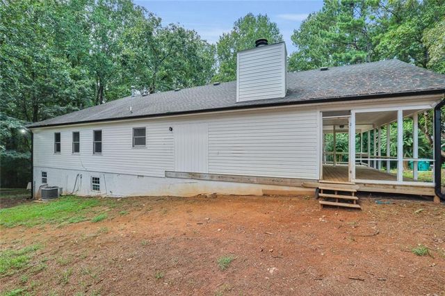 424 Sherwood Drive, Woodstock, GA 30188