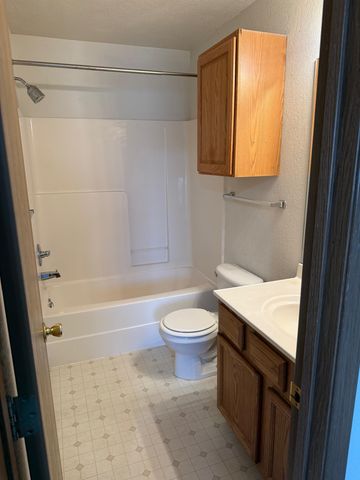 408 W Gamm Ct, Andover, KS 67002