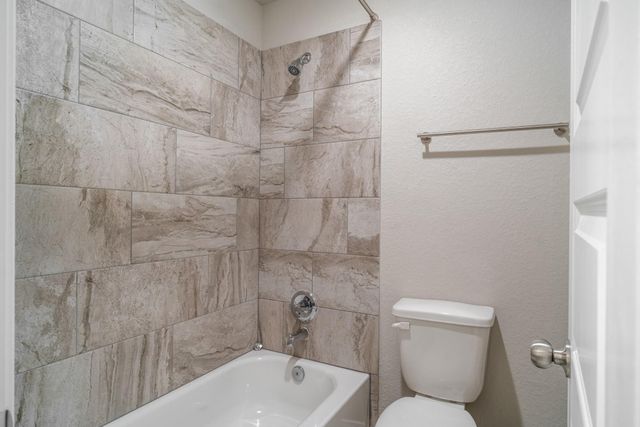 5296 Latigo Court, Alvin, TX 77511