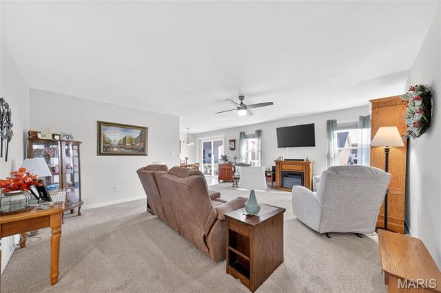 302 Freedom Drive, Foristell, MO 63348