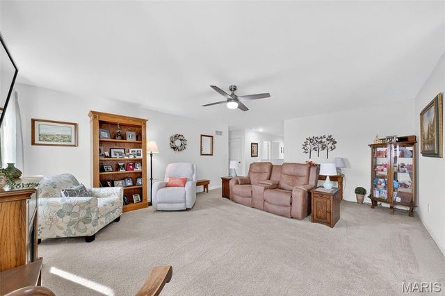 302 Freedom Drive, Foristell, MO 63348