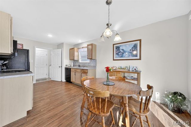 302 Freedom Drive, Foristell, MO 63348