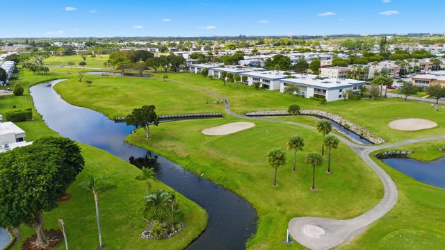 433 Flanders J, Delray Beach, FL 33484