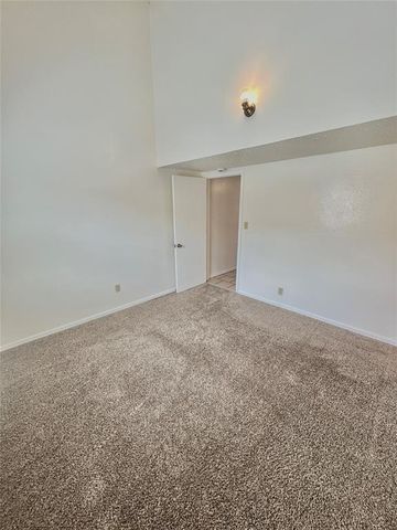 1901 E Lindsey Street 26B, Norman, OK 73071