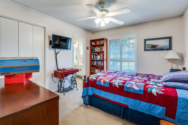 6120 Whitman Avenue, Fort Worth, TX 76133