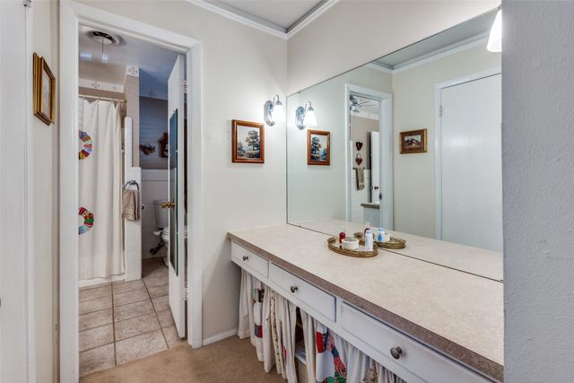 6120 Whitman Avenue, Fort Worth, TX 76133