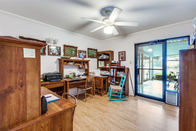 6120 Whitman Avenue, Fort Worth, TX 76133